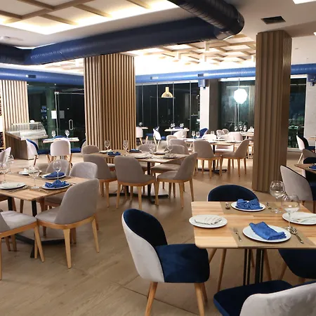 Blue Sky Hotel Sarandë