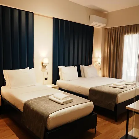 酒店 蓝天旅馆 Sarandë