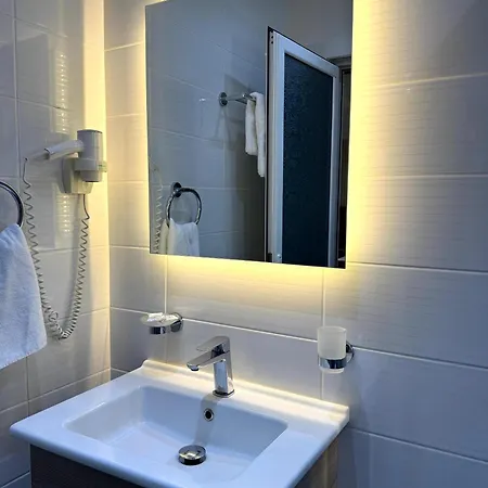 Hotel Blue Sky 4*