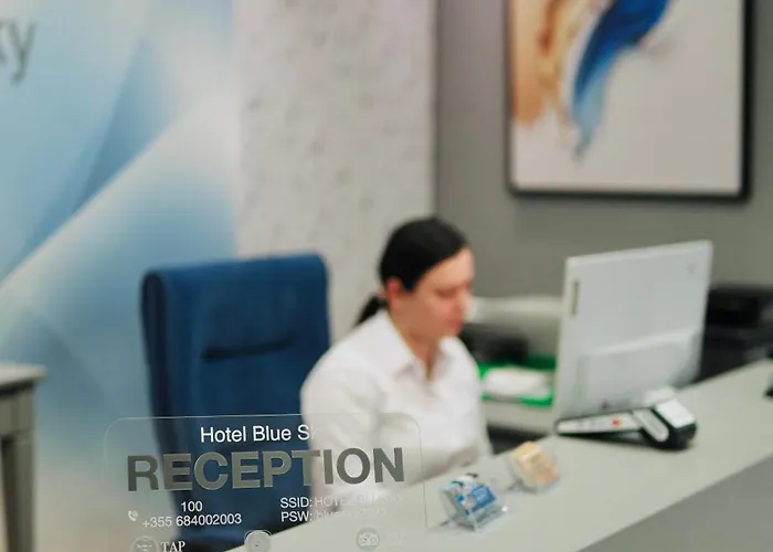 蓝天旅馆 酒店 Sarandë