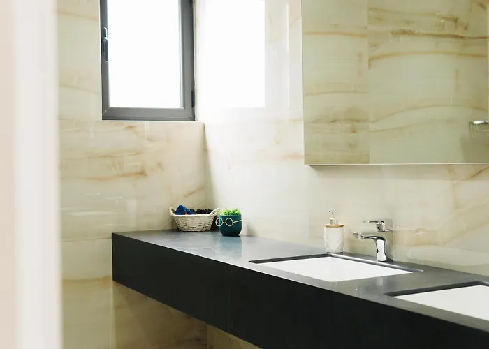 蓝天旅馆 酒店 Sarandë