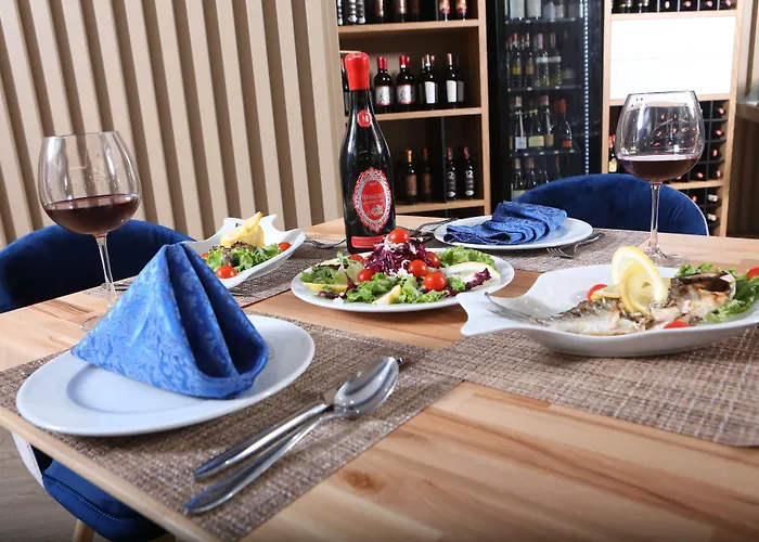 酒店 蓝天旅馆 Sarandë