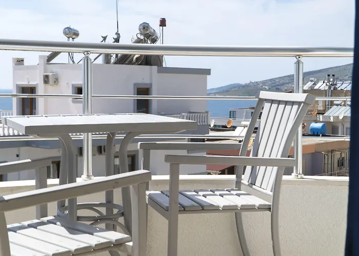 蓝天旅馆 酒店 Sarandë