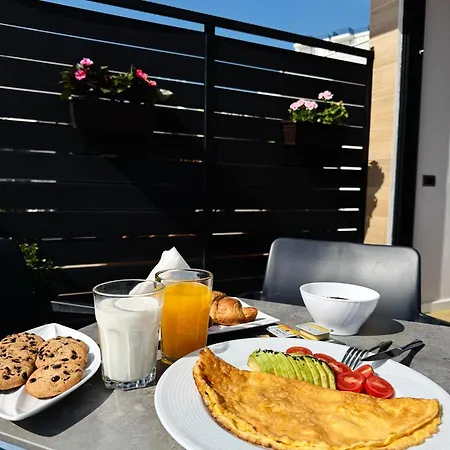 Blue Sky Hotel 4*